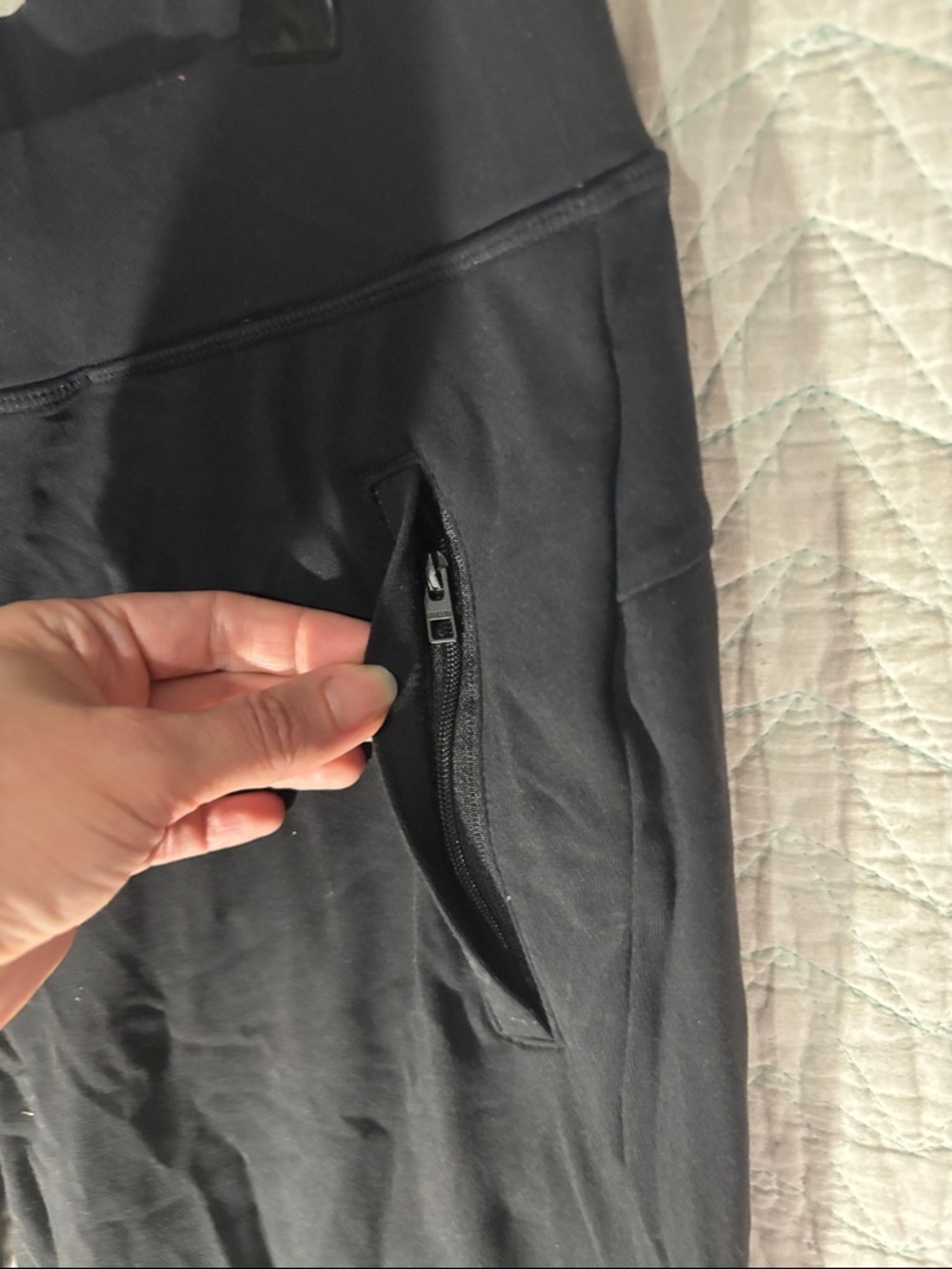Athleta Black Trekkie North Joggers UPF 50+ - Picture 3 of 8